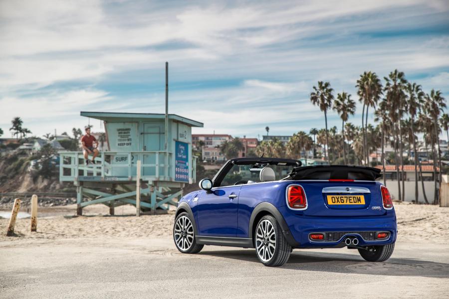  Mini Cooper S Cabrio (F57) 2018 года  (WW) (фото 102 из 222)